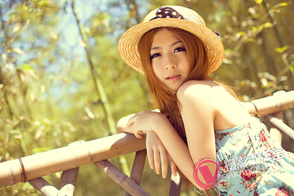 服装拍摄 <em>淘宝</em>摄影 男<em>女装</em>网店拍照 服装网拍摄