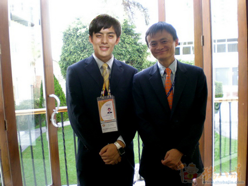 <em>PS合成照片</em>(<em>人物</em>合影)-<em>照片</em>美化-猪八戒网