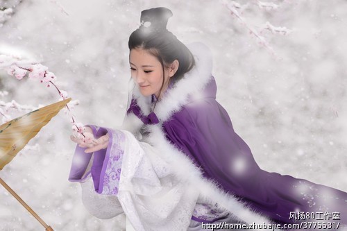 美女照片求ps雪景(一共4张)