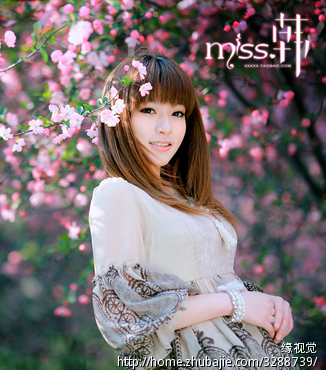 <em>淘宝女装</em>网店<em>店标</em>水印字体设计 - LOGO设计 -