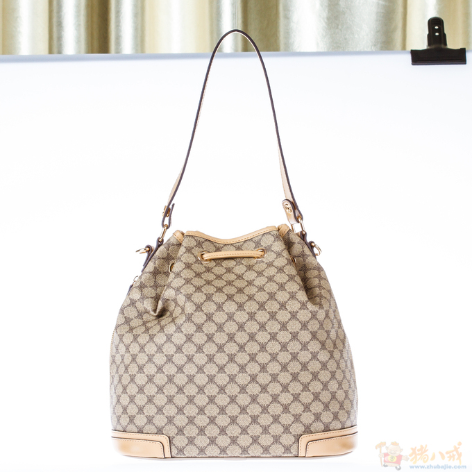 女包天猫直通车图片设计 点击率决定选标(满意