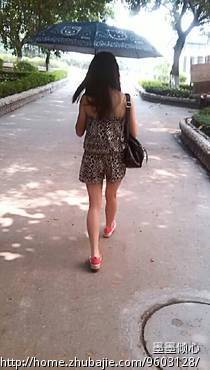 20~<em>28岁</em>的<em>女人</em>看过来啦!试<em>衣服</em>,拍3张买家秀照