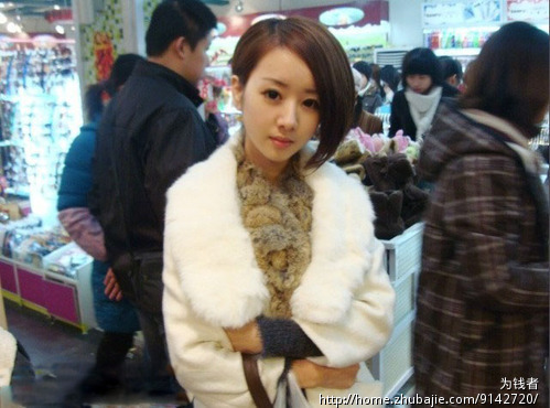 找人做美女代言,需要10多张<em>生活</em>照,满意的话,直