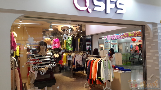 时尚简约黑白风<em>潮流女装</em>店装修 60平方 - <em>店铺</em>